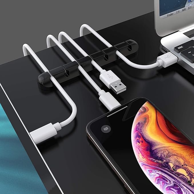 Organizador de cables SOULWIT en escritorio